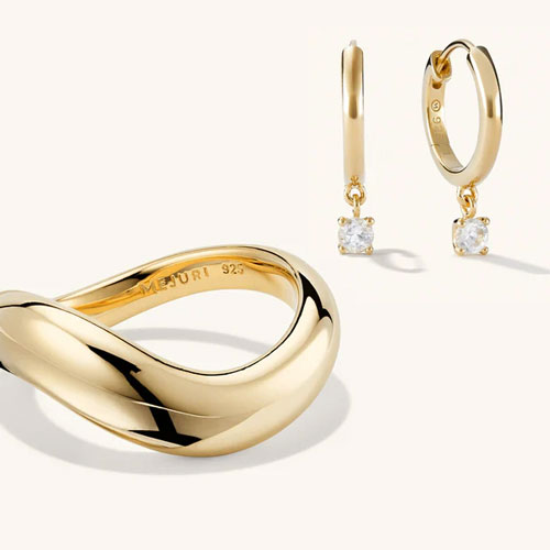 jewelry by Mejuri