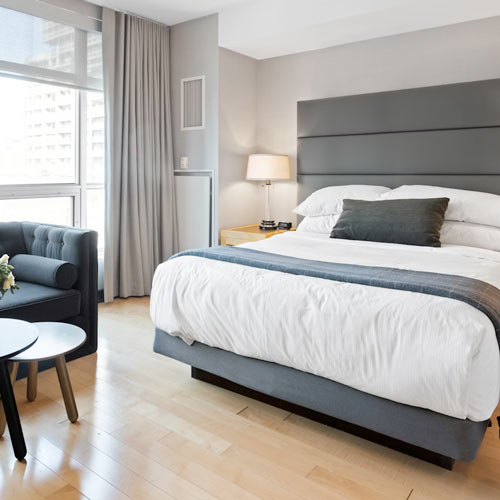 luxury hotel room
